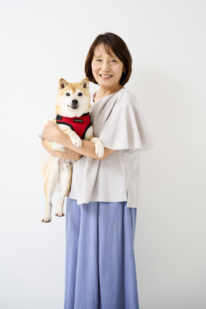 笑顔でハイタッチ！愛情あふれるマロウくん